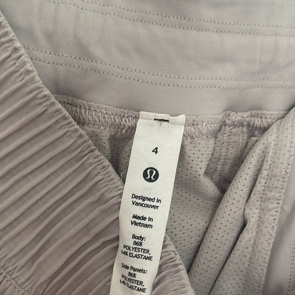 Lululemon shorts - Picture 3 of 4